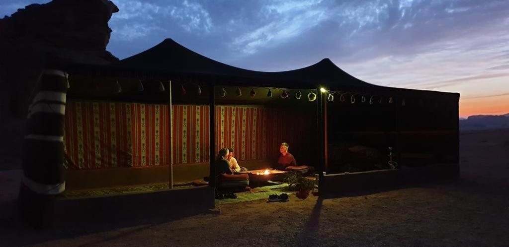 Wadi Rum Desert Heart Camp Luaran gambar